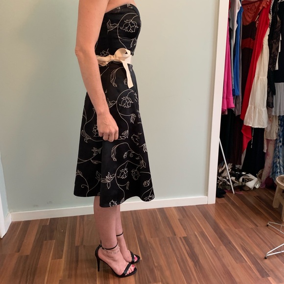 WHBM black floral strapless dress - Picture 2 of 5